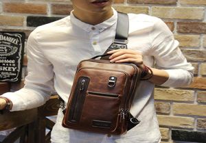 Crazy Horse Pu Leather Men Backpack Vintage Male studenten Schooltassen Fashion Man One Shoulder Backack Chest Tassen Bruin Vintage3601758