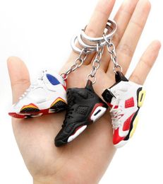 Creatieve 3D Mini Sneaker Shoes Keychains Men Women 17 Styles Soft PVC Basketball Sports Shoes Key Chain Bag Car Keyrings hanger A5307432