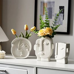 Résumé Créatif Vase en céramique Decoration Home Porch Cabinet Salon Room Wine Cabinet Decoration Personnalized Flower Arrangement 240510