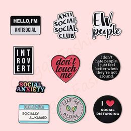 Citations courtes créatives et personnalisées en anglais : broche, personnalité, anxiété sociale, lettres, ensemble d'accessoires pour badges en métal.