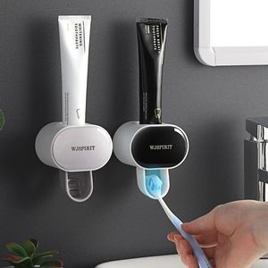 Creatieve automatische tandpasta-dispenser voor kinderen tandpasta squeezers tandstoffbestendige wandmontage standaard badkamer accessoires set