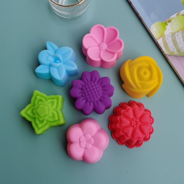 Creative Rose Moldes para hornear Pastel de silicona 5 cm Color Rose Muffin Cup Pudding Jelly Moldes Jabón 2111443