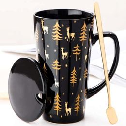 Creative Black White Mug Set Couple tasse avec couvercle Personnalité Personnalité Bil de lait Café Tas d'eau Easy Carry Travle Home Mug T200506 252F