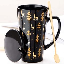 Creative Black White Mug Set Couple tasse avec couvercle Personnalité Personnalité Bil de lait Café Tas d'eau Easy Carry Travle Home Mug T200506 192L