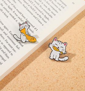 Creatieve Cartoon Animal Email -broches Pinnen Leuke kattenvissen rugzak tas trui jassen Badge vrienden Gift Jewelry8143475