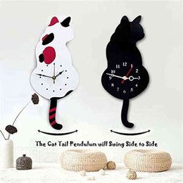 Creative Cat Shape Pendulum Wandklok Decoratieve Acryl Wandklok met Swing Tail Home Decor Silent Scanning Movement C1 H1230