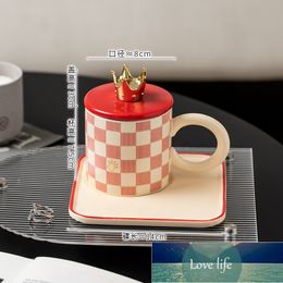 Taza de cerámica de tablero de ajedrez creativo, plato con tapa, cuchara, taza con mango redondo grande, taza de café para oficina, taza para beber en casa