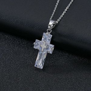 Collier créatif en cuivre incrusté de Zircon, pendentif croisé, offre spéciale, lot mixte