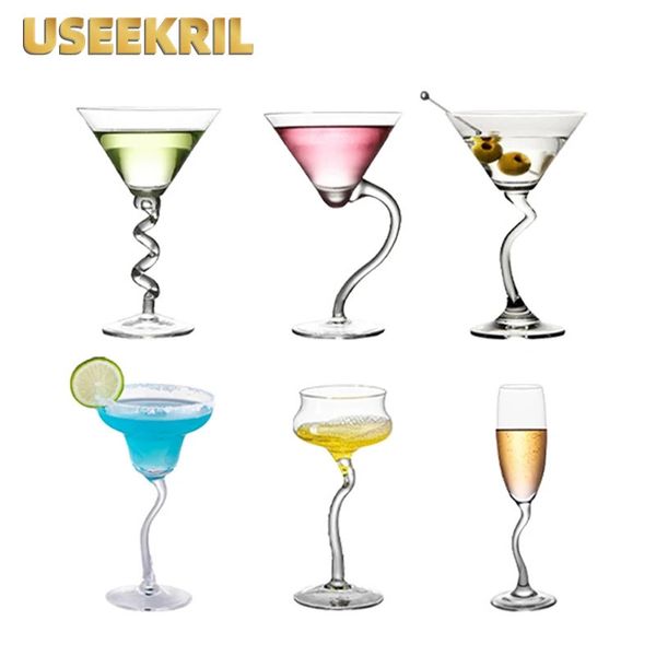 Courbe créatif Cocktail Verre Japonais Style Martini Verre Courbe personnalisée Margarita Glass Lightweight Coaster 240428