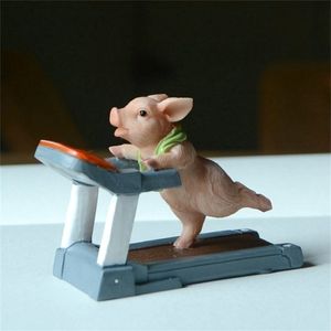 Creativo lindo cerdo ornamento deportivo conejito ardilla gato figuras de animales ejercicio serie resina artesanía decoraciones de mesa 211108