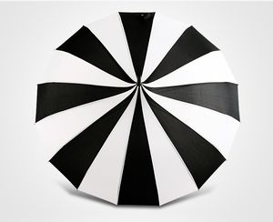 Parapluie de golf rayé noir et blanc de conception créative parapluie de pagode droite à long manche DH2031