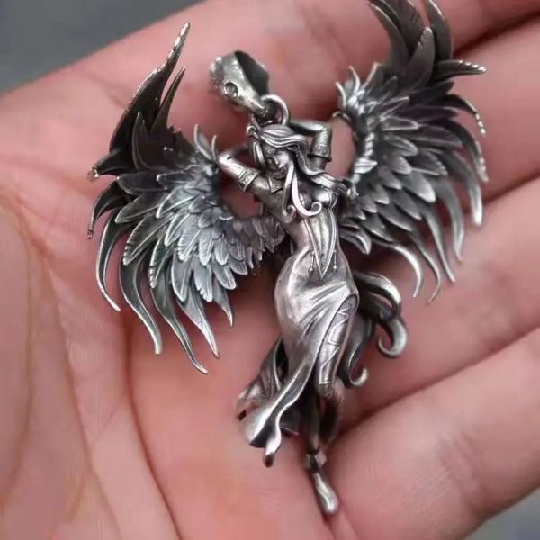 Diseño creativo Color de plata Evil Angel Wings Collar colgante Personalidad Hombres y mujeres Parejas Joyas decorativas