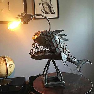 Creative Desk Lamp Shark Iron Table USB Metal Lantern Decoratie Unieke Home Housewarming Gift 210804