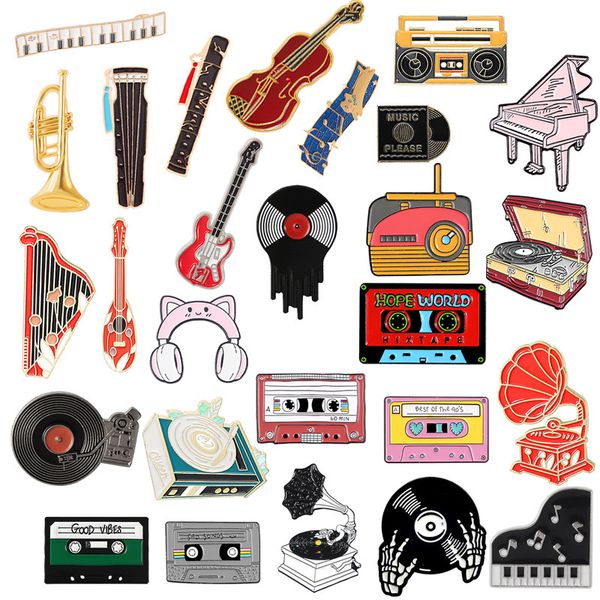 Juego de broches creativos de la serie de música esmaltada pequeña cinta Radio Record Piano modelo insignia broche para hombres mujeres niños accesorio joyería regalo