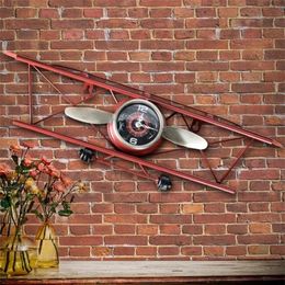 Créatif européen rétro avion horloge salon salle à manger mur décoratif avion minimaliste suspendu numérique Y200407171P