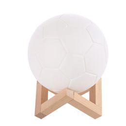 Creatief voetbalvormige slaapkamerbed ornament Licht massieve houten basis zonder plug in voetbal maan licht klein nachtlampje
