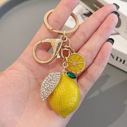 Porte-clés créatif fruits citron, mignon strass citron voiture, pendentif de sac pour femmes, anneau cadeau de dessin animé 1221339