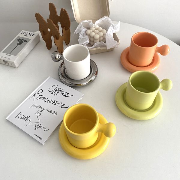 Tasses en céramique géométrique créative avec poignée argentée tasses à café à la main tasse de lait de forme irrégulière cadeau unique décoration intérieure