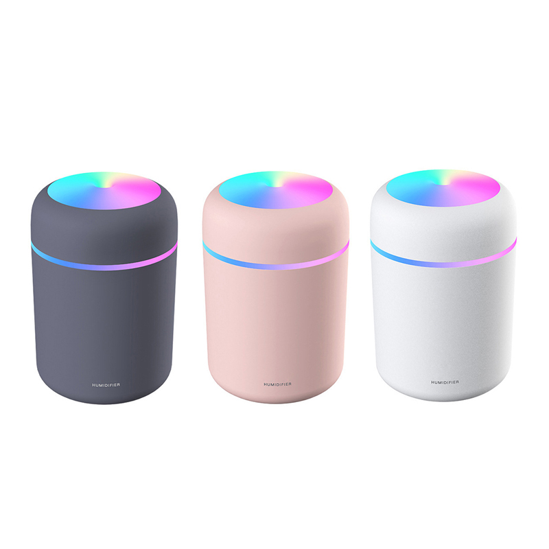 Creatieve LED kleurrijke bekerbevochtigers USB Home Car mini -bevochtiger voor slaapkamer