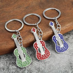 Creative Mini Instrument de musique porte-clés mignon strass guitare porte-clés anneaux pour hommes porte-clés pendentif sac voiture bijoux cadeau