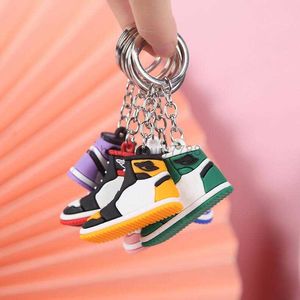 Créative Mini PVC Sneakers Kelechains pour hommes Femmes Gym Shoes Sports Chaussures Keychain Handbag Chain Basketball Shoe Holder Bulk Prix