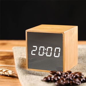 Reloj despertador Led de madera de bambú con espejo creativo, relojes digitales electrónicos simples y encantadores para dormitorio y sala de estar