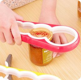 Creatieve multifunctionele 1 pc's 4 in 1 kalebasvormige blik opener plastic rubberen pot opener schroefdop jar flessleutel7736305