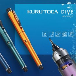 Creative Original Japan Uni Automatic Pencil M5-5000 Automatische kern Black Technology Kurutoga Dive Rotation Pencil Business Gift 240417