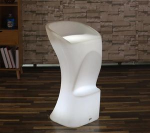 Chaise créative de Style contracté en plastique PE, tabouret lumineux à LED, meuble de Bar de loisirs à dossier haut, mobilier de Camp unique