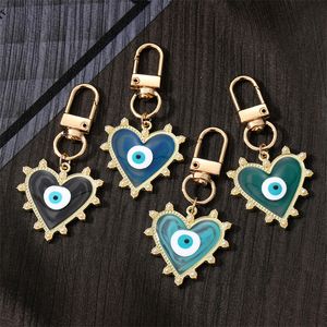 Creative Pearl Love Keychain Hangdoek Candy Color Heart Form Devil's Eyes Bag Car Keychains Sieraden Accessoires in bulk