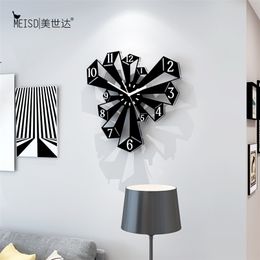 Creative Prism Silent Wall Clocks Design moderne Salon Décoration de la maison Décor pour cuisine décorative acrylique art montres 211110