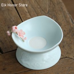 Creatieve Ru Kiln Ceramic Tea Strainer Hand Houd Flower Tea Lekkende Holder Chinese Leveringen thee Filtertheeceremonie Accessoires