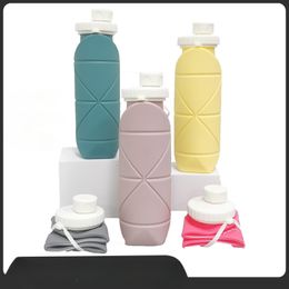 Tasse d'eau pliante en silicone créative avec paille, cadeau de bouteille d'eau de sport extérieur, portable, cyclisme, voyage, tasse télescopique, respectueuse de l'environnement