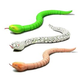 Creatieve simulatie elektronische afstandsbediening Realistisch RC Snake Toy Prank Gift Model Halloween