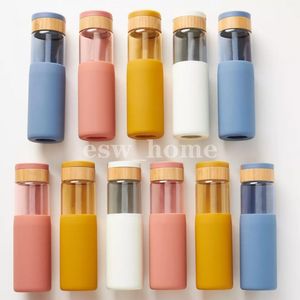 Bouteilles d'eau maigres créatives scellées avec des couvercles en bambou Tasse à eau en verre de silicone réutilisable Double bouteille thermos