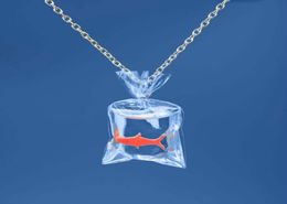 Créateur de sacs d'eau roman roman Goldfishfish Transparent Resin Koi Collier vous apporte Bonne chance pour hommes et femmes Fine Bijoux8536233