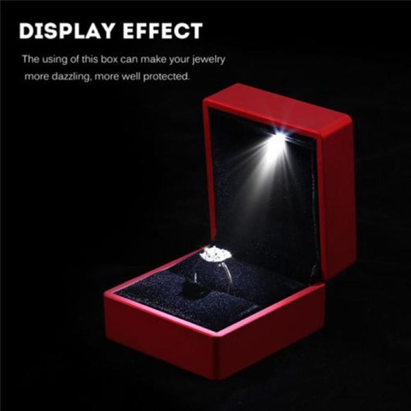 Créatif avec lumière LED boîte à bijoux affichage anneau pendentif petit cadeau exquis surprise couleur unie simple mode personnalité 171n