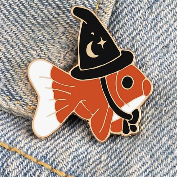 Assistant créatif broches de poisson animaux mignons épingles en émail poissons chanceux avec chapeau magique insigne sac de mode bijoux cadeaux pour amis GC1983