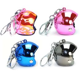 Créativité Casques de moto Keychains Coules accessoires de voiture neutre de casque mignon de sécurité 1PC