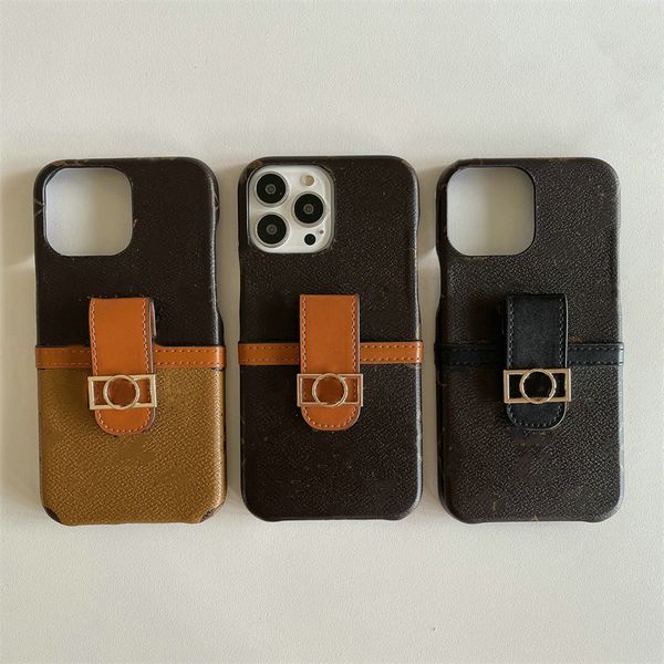 Carte de crédit Des concepteurs de boîtiers de téléphone pour Apple iPhone 15 Couvre les couvertures de la chaîne métallique Brown Flower 14 Pro Max 13 12 Couverture Bank Card Cas de poche portefeuille Kickstand