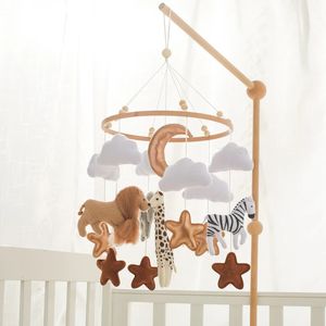 Crib Mobile bed bel houten baby rammelaars zacht vilt cartoon dieren geboren muziekdoos hangende speelgoed beugel geschenken 240418