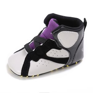 Wiegschoenen Meisjes Babyschoenen Baby Sneakers Pasgeboren Leer Basketbal Baby Sport Kindermode Laarzen Kinderen Slippers Peuter Zachte zool