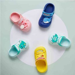 Tobogán de dinosaurio de verano para niños de estilo Croc, zapatillas bonitas para niños y bebés, sandalias de suela blanda para niñas pequeñas, zuecos para bebés