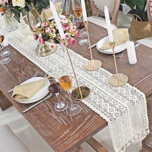 Crochet Hollow Lace Table Runner Borlas Beige 100 Algodón Decoración de la boda Paño Nordic Romance Cover Coffee Runners 220615