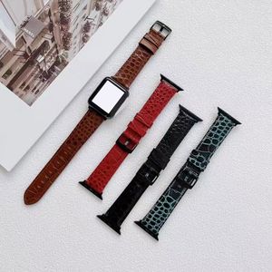 Bracelets en cuir motif crocodile pour Apple Watch Band 45mm 41mm 42mm 44mm 38mm 40mm Bracelet de luxe à la mode iWatch 7 6 5 4 3 SE Bracelet de montre Accessoires intelligents