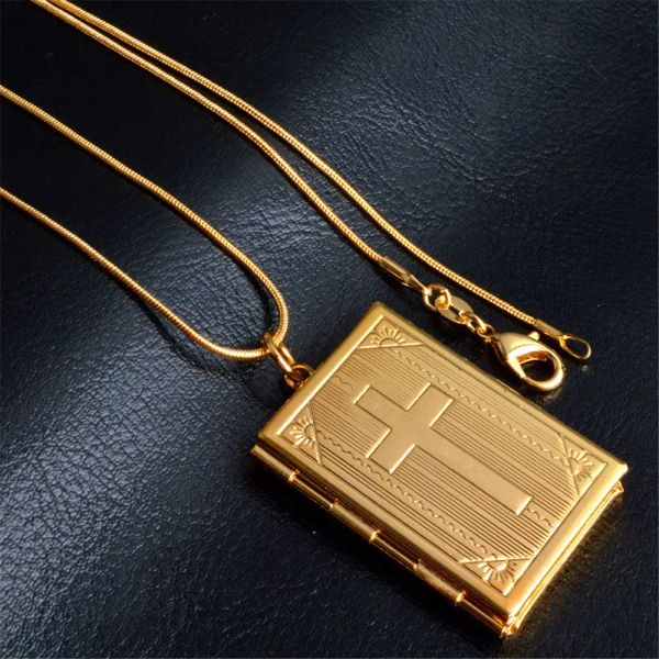 Cruz Biblia Marco de fotos Collar Encantos de moda El medallón de memoria cuadrado puede abrir Colgantes de oro amarillo de 14 quilates Collares Hombre Mujer Regalos cristianos