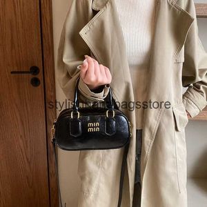 Cross Body 2024 New Trend Fasion Retro Womens Pu Leeter and Bowling Sac Simple Casual Casual Single Soul Crossover H240409