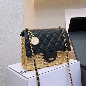 Diseñador de cuerpo cruzado Bolso de hombro para mujer Rattan Tejido de cuero Hardware Metal Matelasse Cadena Mano Bolsos cruzados Bolsos de lujo Monedero