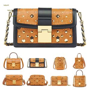 Cross Body Handvat Halve Maan Messenger Bag Mode Avond Leer Luxe Designer Emmer Make-up Rond Dames Heren Keten Handtas CrossBody Schouderriem Clutch Bags