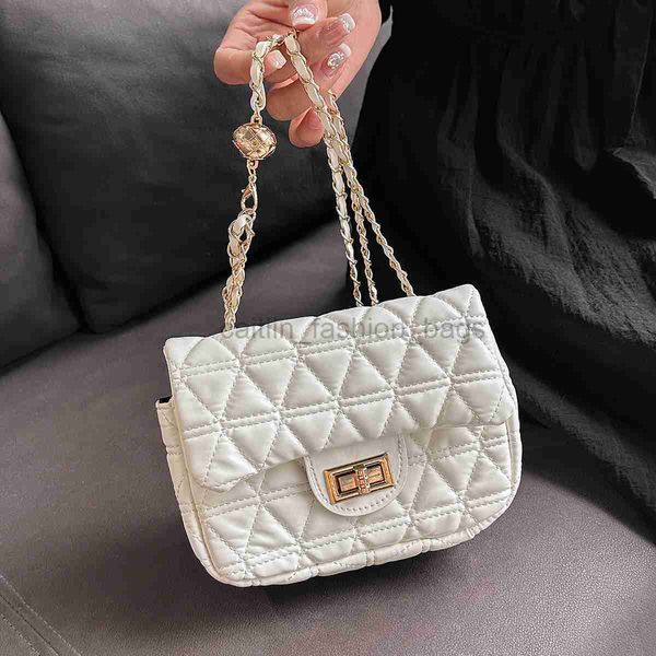 Cross Body Mini Bag New Lingge Cadena Bolsa de hombro Versátiles Versátiles Bordado Hilo Bag Summer Little Golden Ball Lipstick Bagbody Bag Caitlin_Fashion_Bags